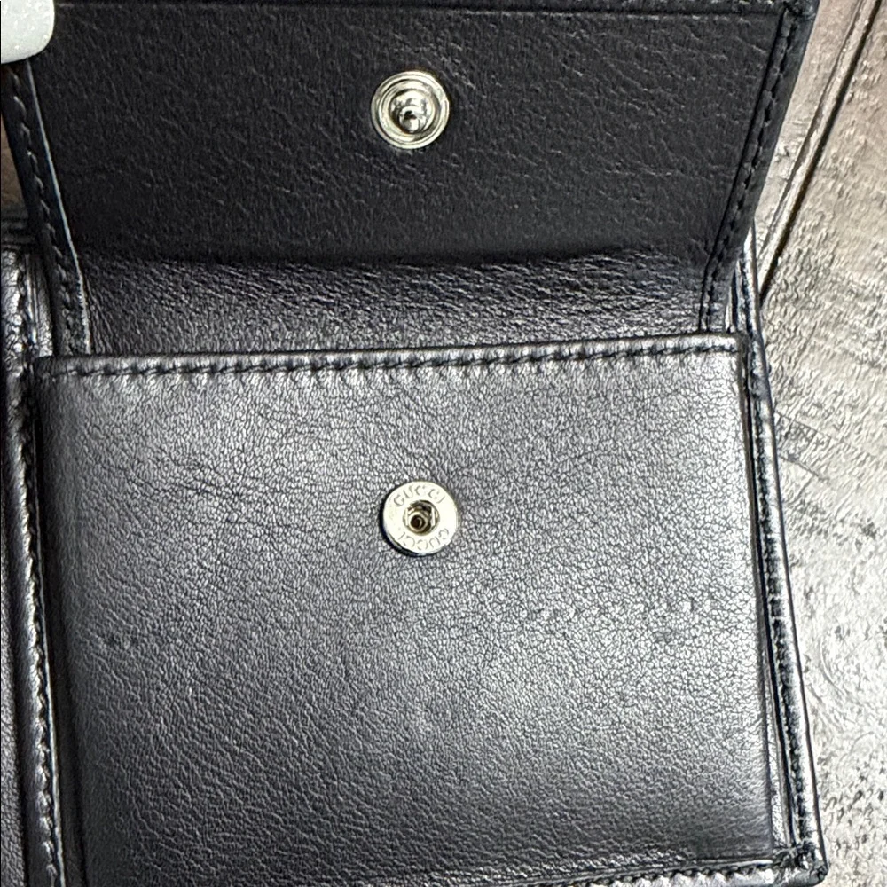 Authentic Gucci Black Leather Men’s wallet